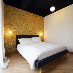 https://la-luna-appartamento-con-terrazza-e-due-camere.in-sardinia.net